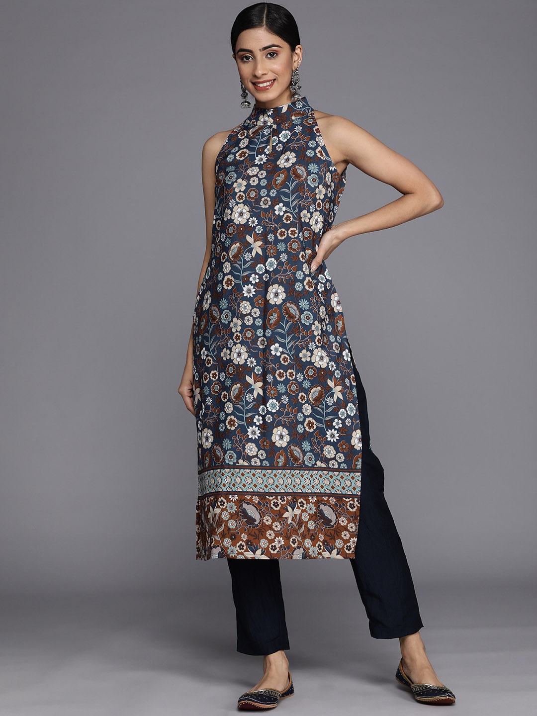 

MASSTANI BY INDDUS Women Floral Printed Halter Neck Kurta With Trousers, Blue