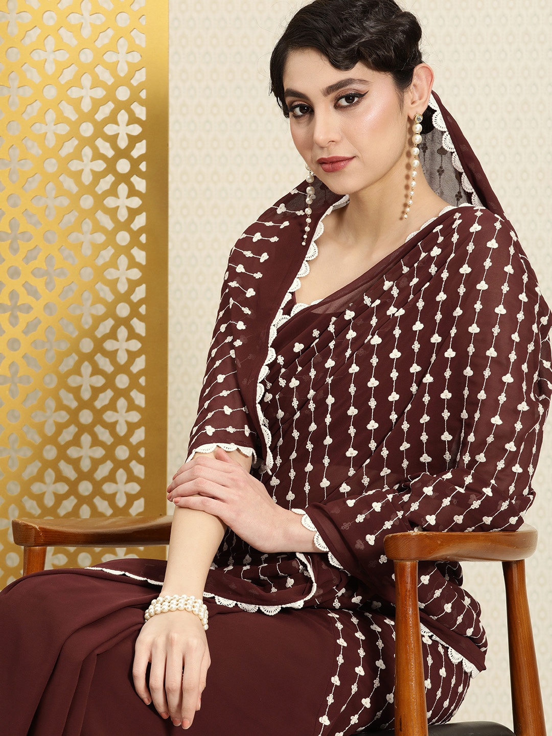 

House of Pataudi Floral Embroidered Half & Half Saree, Brown
