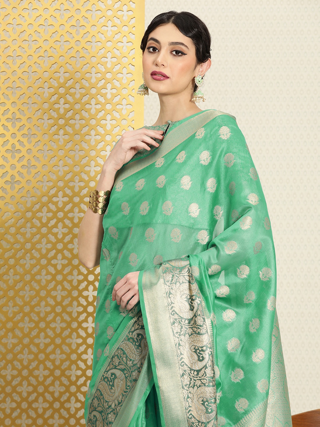 

House of Pataudi Woven Design Ethnic Motifs Zari Organza Saree, Green