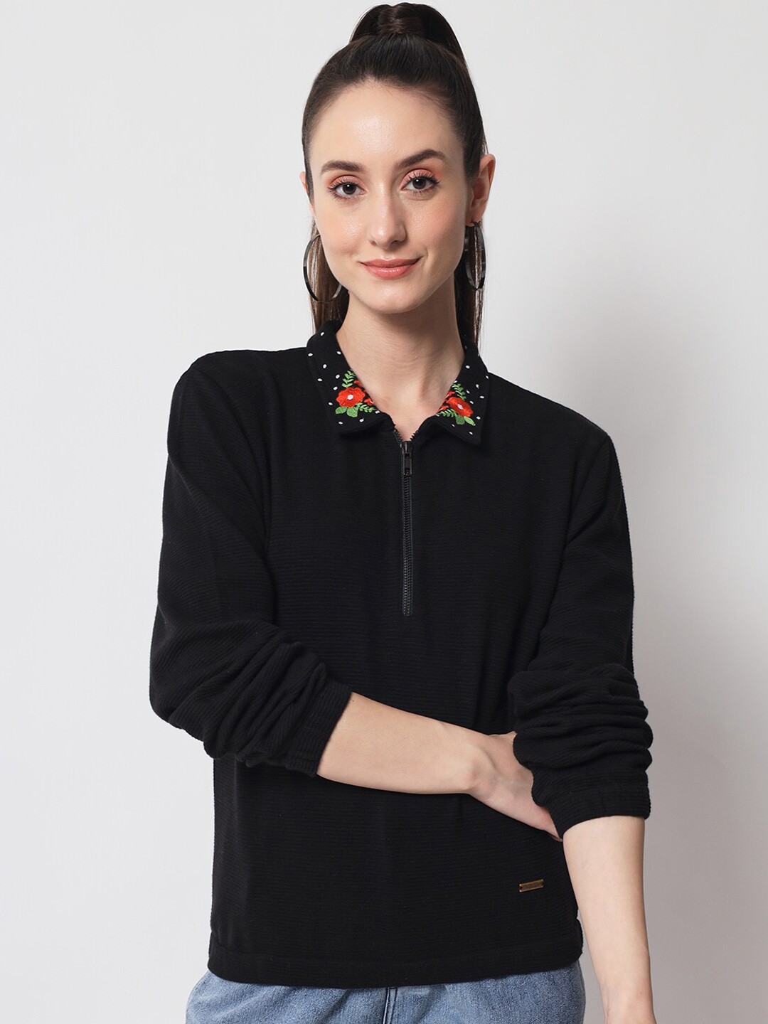 

Yaadleen Women Sweatshirt, Black