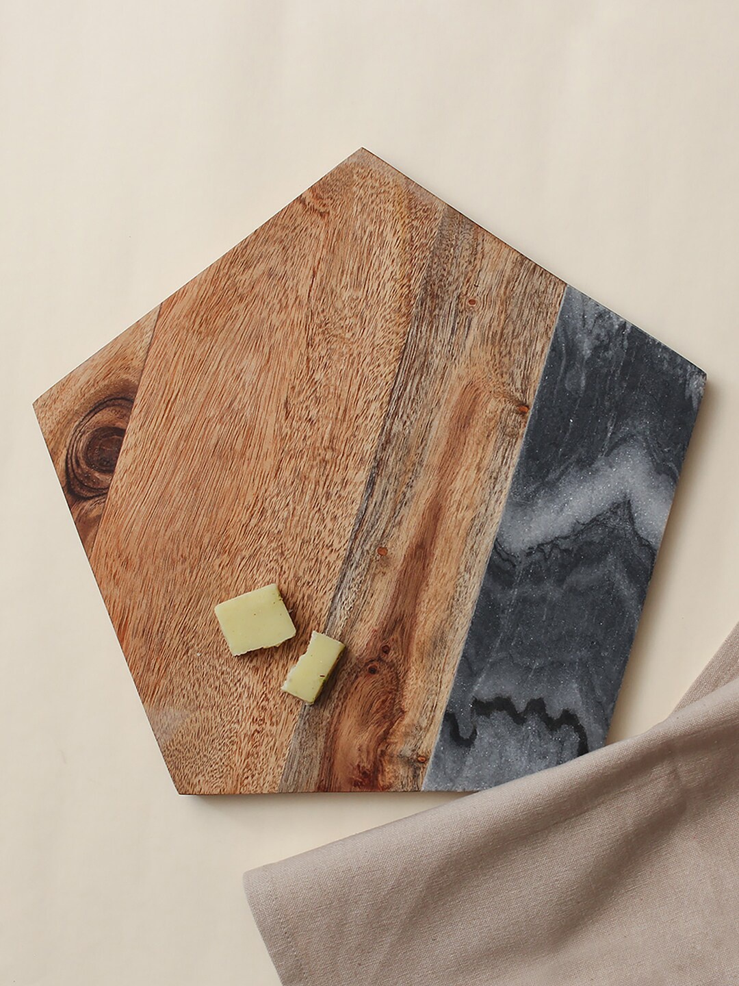 

House This Amer Brown & Grey Colorblocked Wood Baagh Cheese Platter