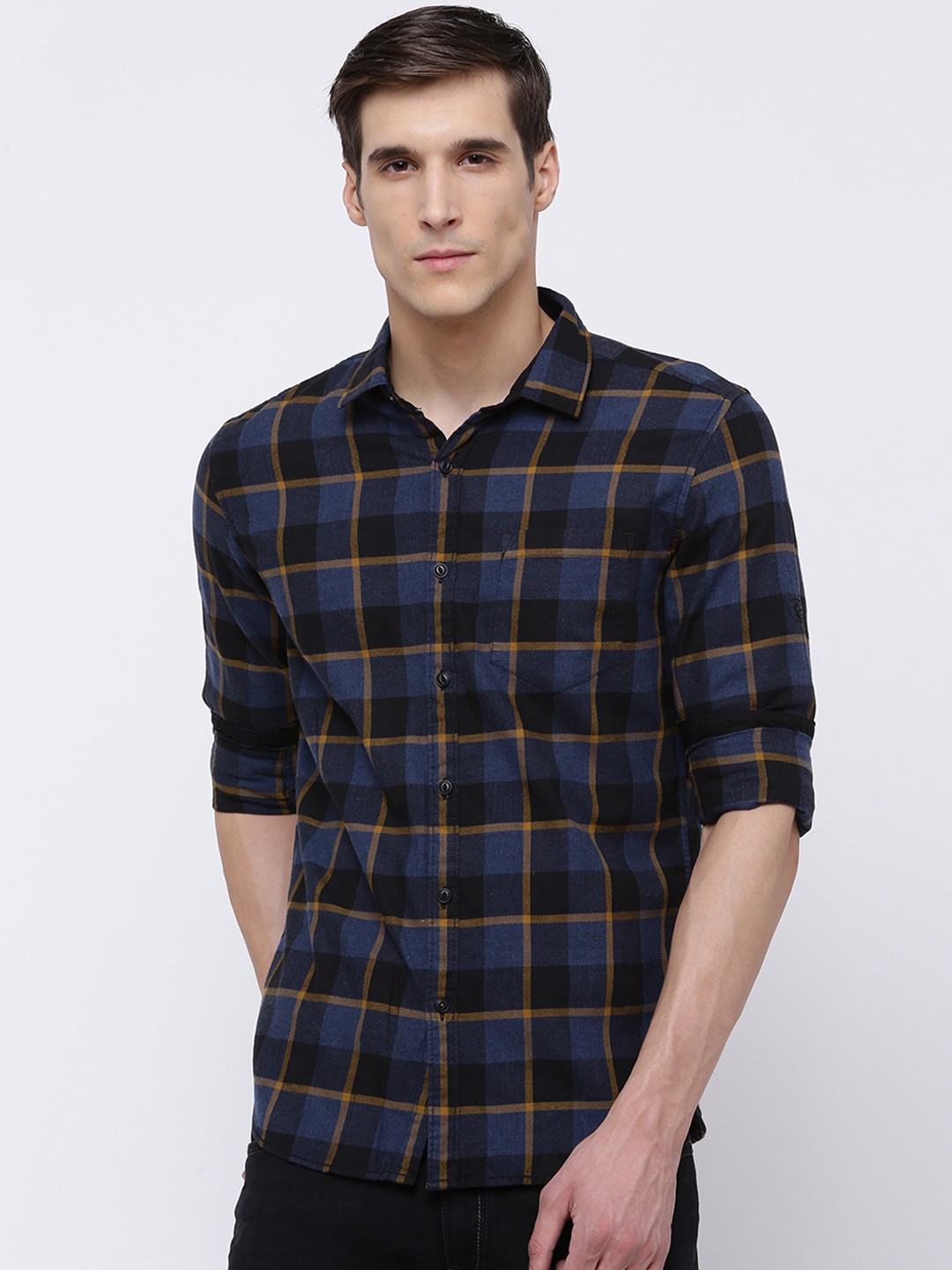

LOCOMOTIVE Men Blue & Black Slim Fit Checked Casual Shirt
