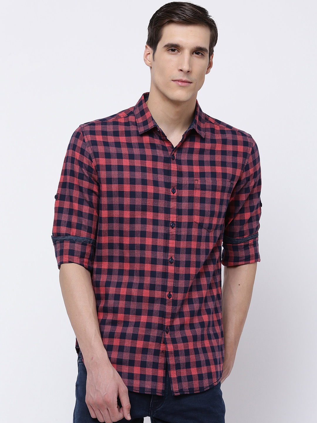 

LOCOMOTIVE Men Red & Navy Blue Slim Fit Checked Casual Shirt