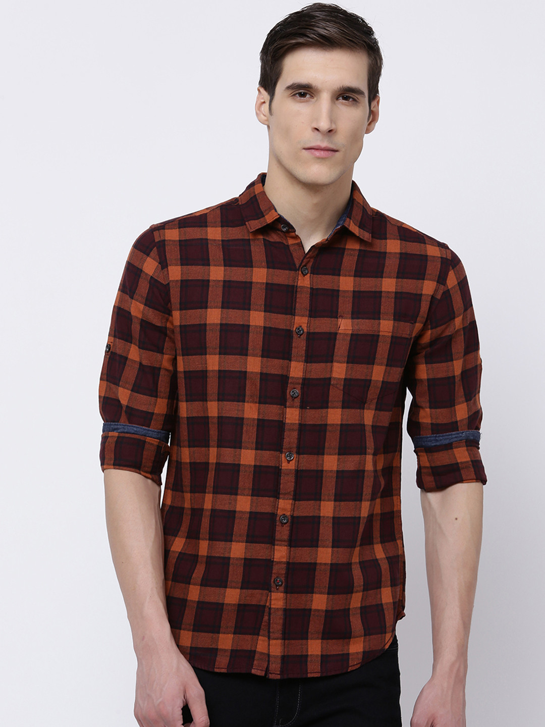 

LOCOMOTIVE Men Maroon & Orange Slim Fit Checked Casual Shirt