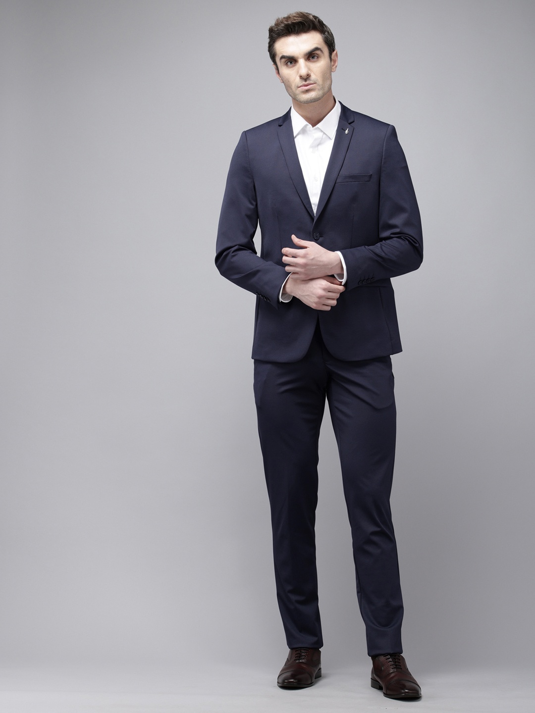 

Van Heusen Ultra Slim Fit Single-Breasted Two-Piece Formal Suit, Navy blue