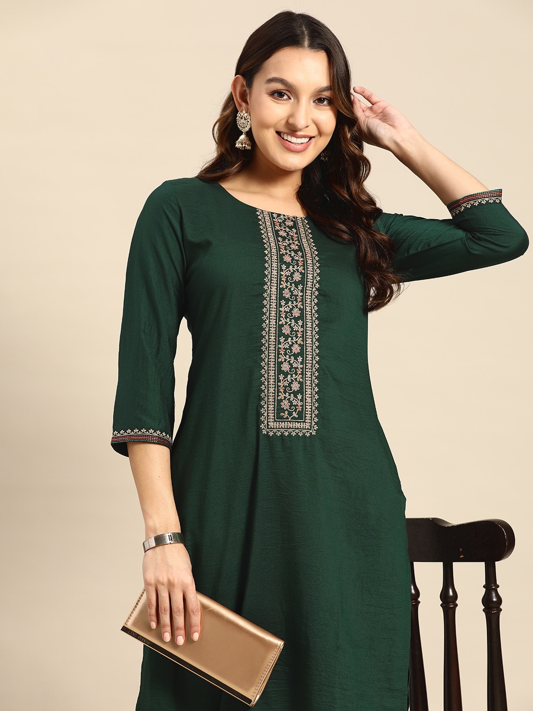 

Sangria Women Floral Embroidered Kurta With Dupatta, Green