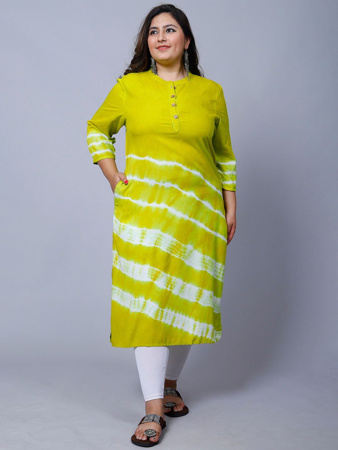 

PNEHA Leheriya Printed Straight Regular Kurta, Green