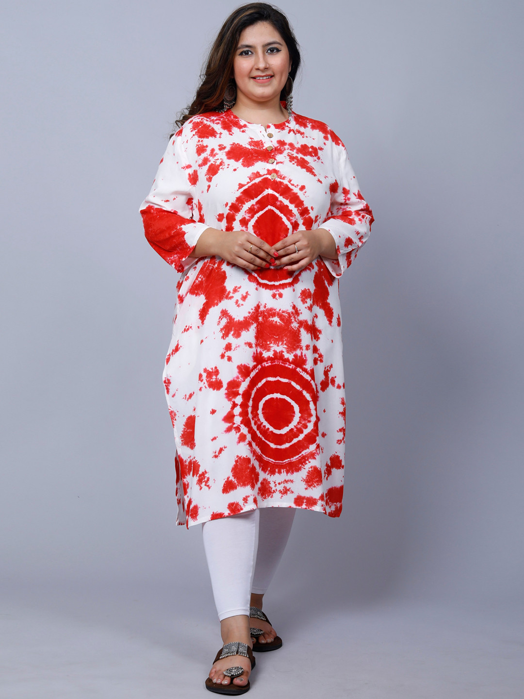

PNEHA Ethnic Motifs Dyed Straight Regular Kurta, Red