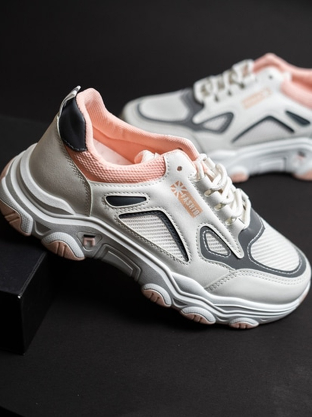 

THE WHITE POLE Women Woven Design Lightweight Sneakers, Pink