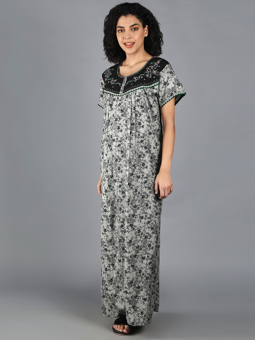 

NIGHTSPREE Women Printed Maxi Nightdress, Green