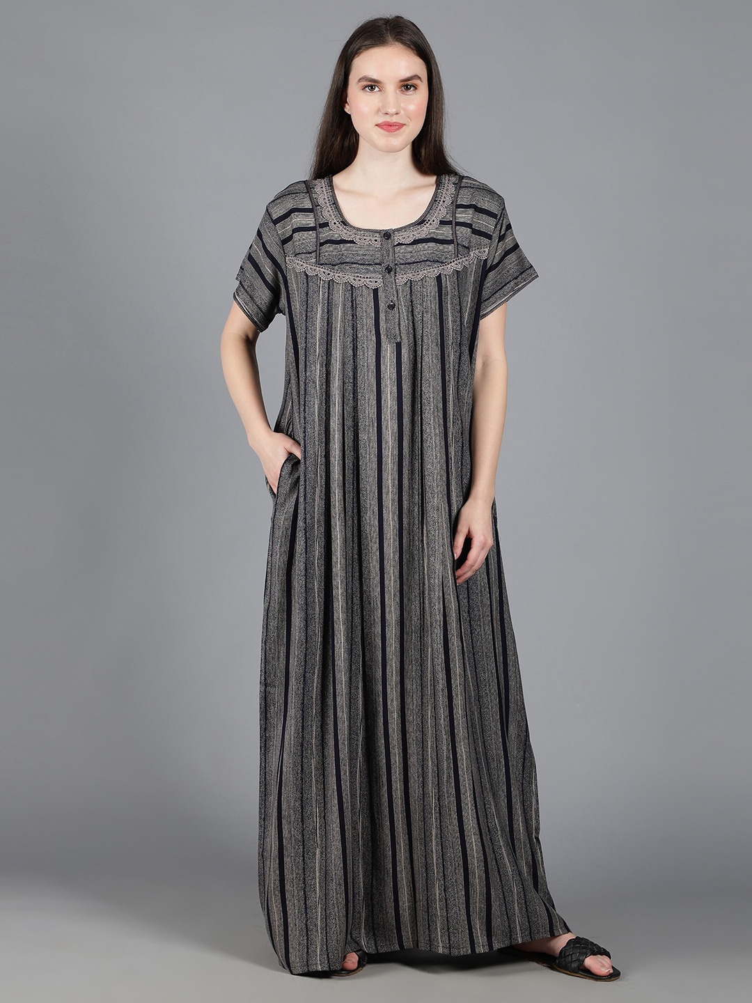 

NIGHTSPREE Women Printed Maxi Nightdress, Grey