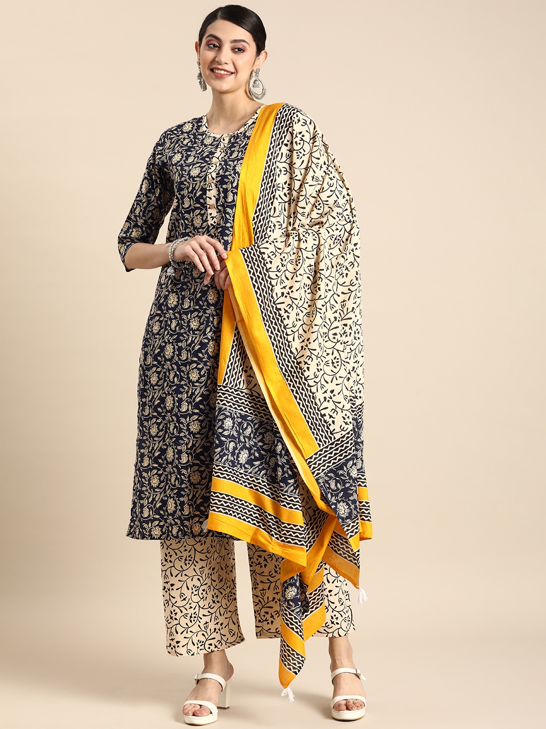 

Anouk Women Floral Printed Pure Cotton Kurta With Palazzos & With Dupatta, Navy blue