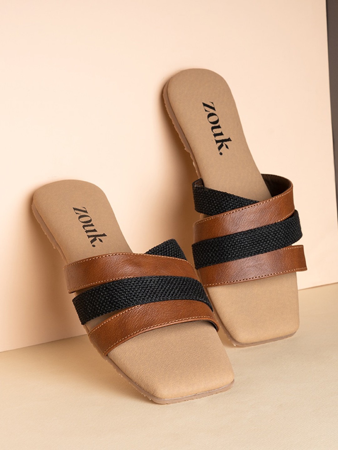 

ZOUK Women Striped Open Toe Flats, Black