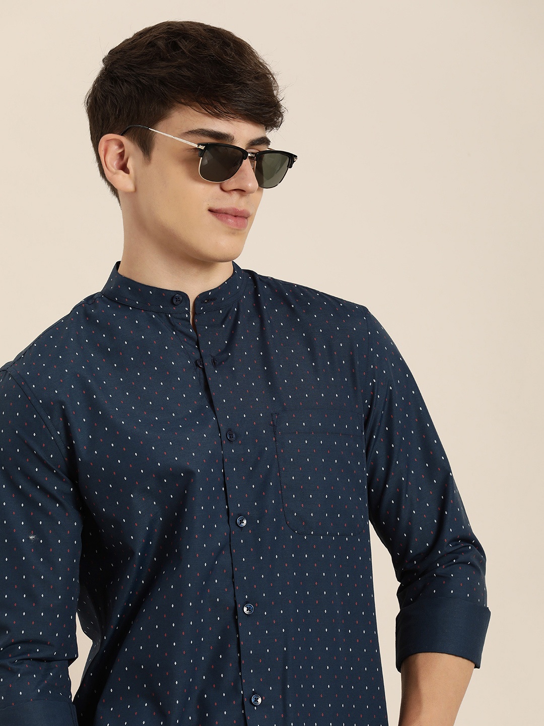 

encore by INVICTUS Men Micro Ditsy Geometric Printed Casual Shirt, Navy blue