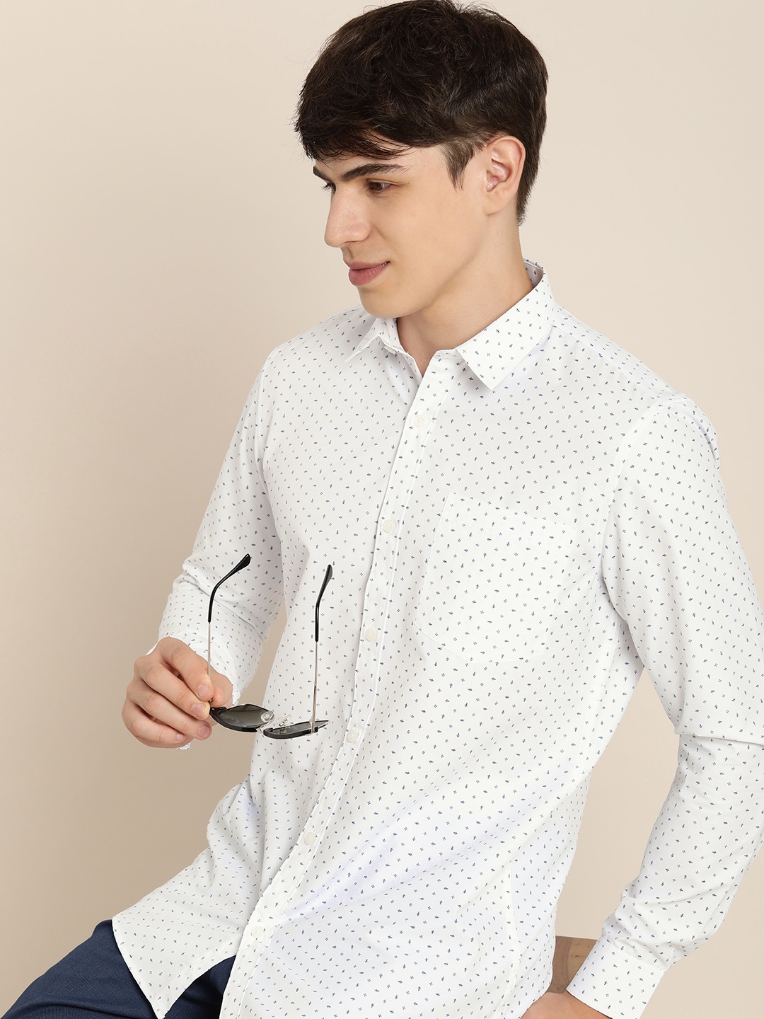 

encore by INVICTUS Men Micro Ditsy Ethnic Printed Casual Shirt, White