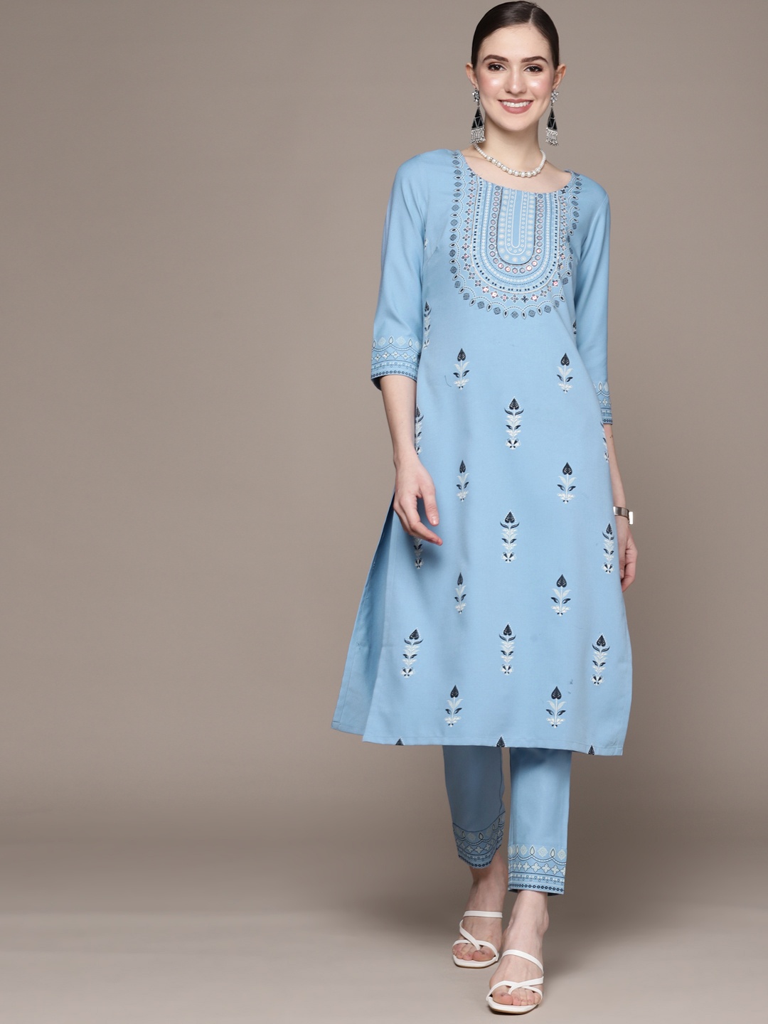 

ZIYAA Women Turquoise Blue Floral Printed Beads and Stones Kurta with Trousers