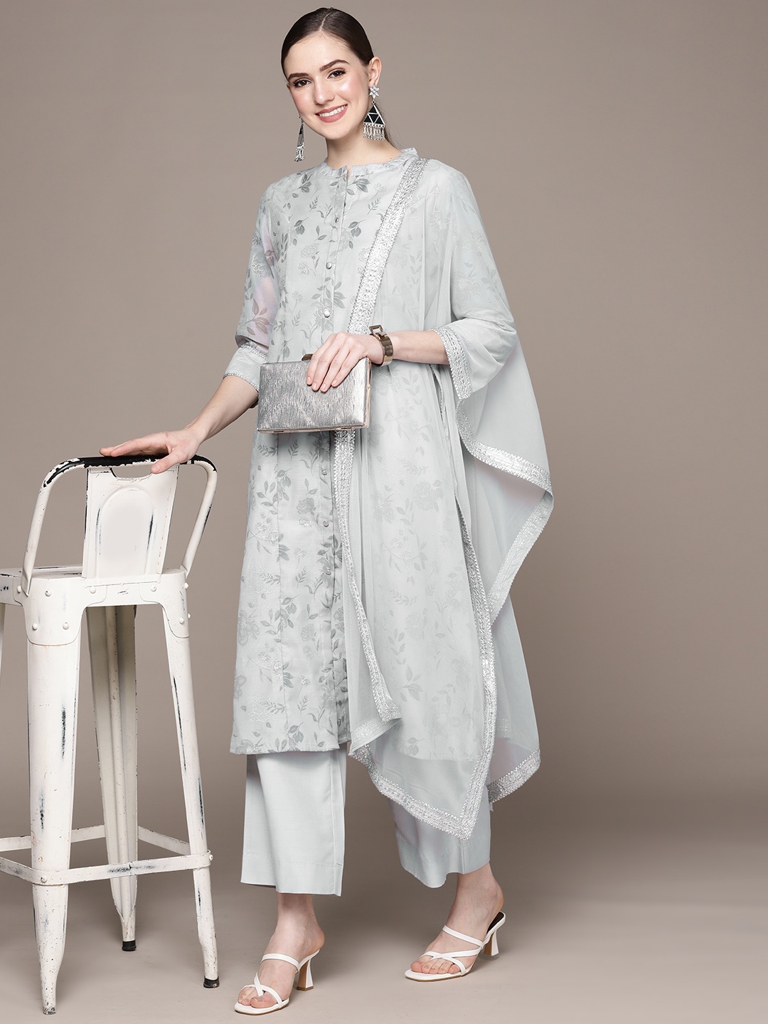 

ZIYAA Women Floral Printed Panelled Kurta with Palazzos & With Dupatta, Grey