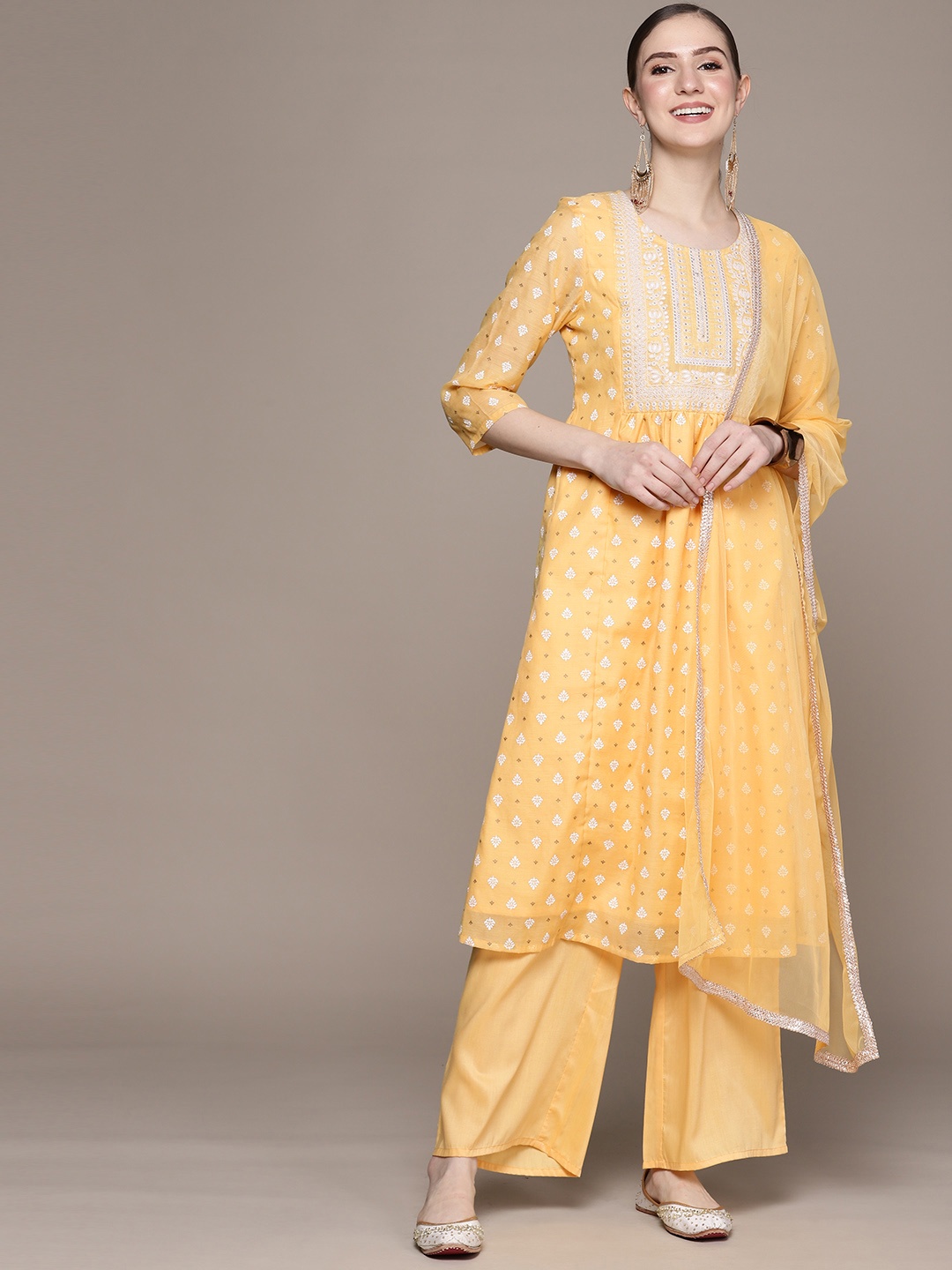 

ZIYAA Women Floral Printed Gotta Patti Kurta with Sharara, Green