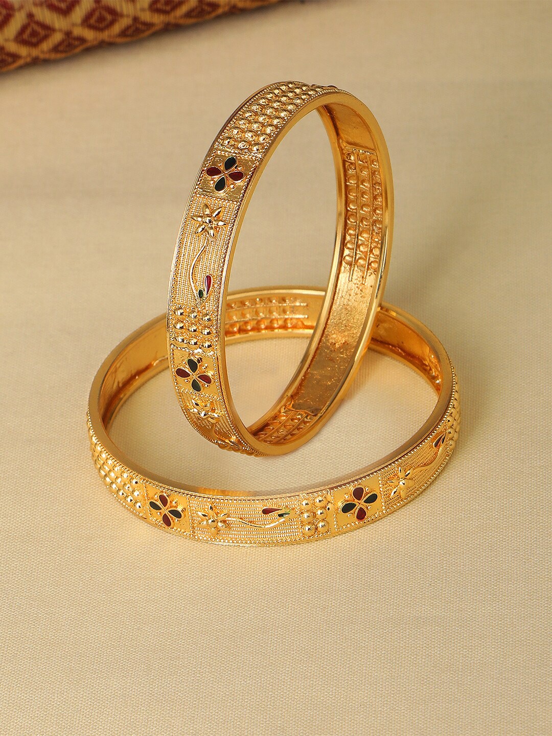 

AccessHer Set Of 2 Gold-Plated Stone-Studded Bangles