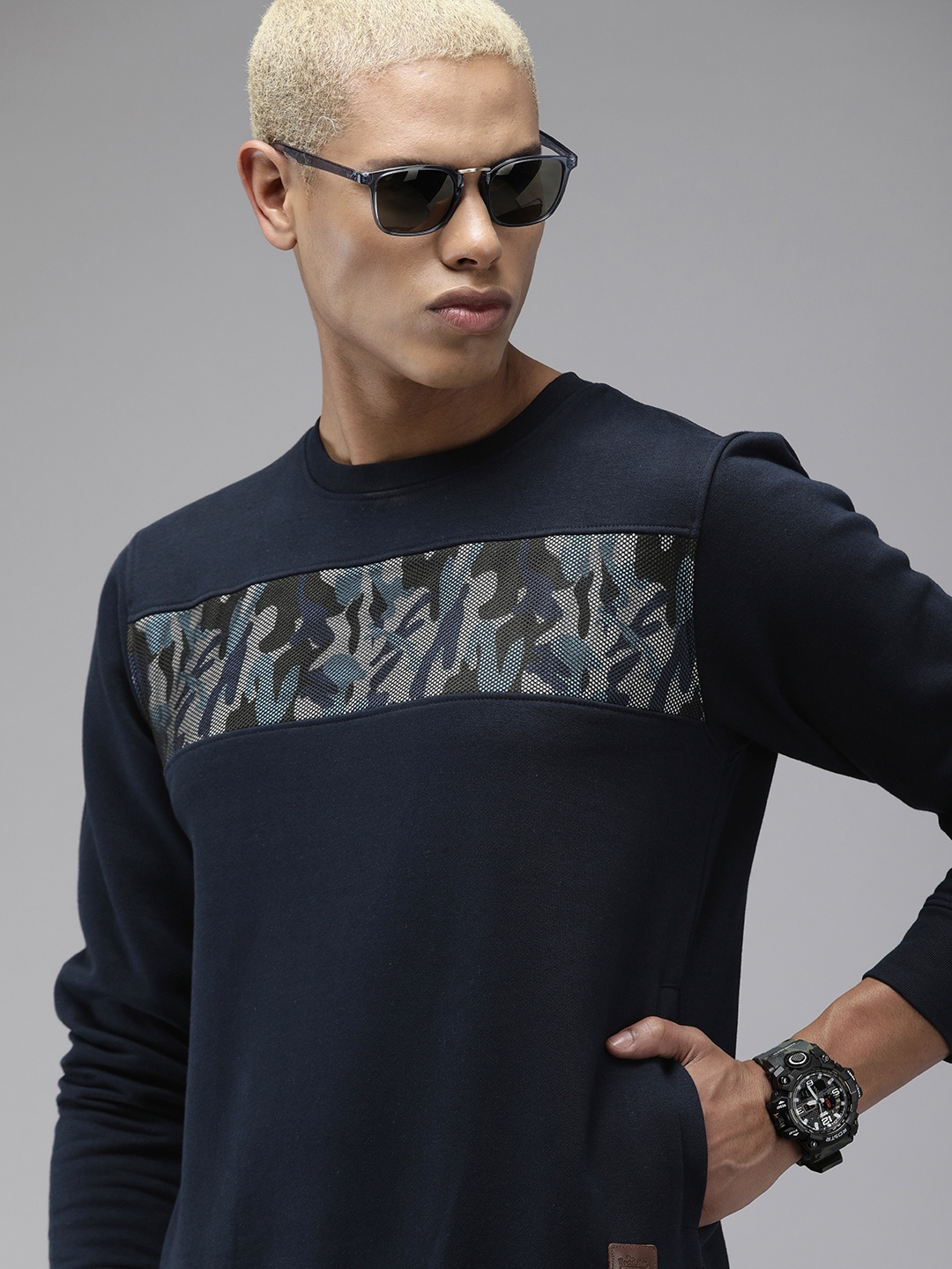 

Roadster Men Printed Sweatshirt, Navy blue