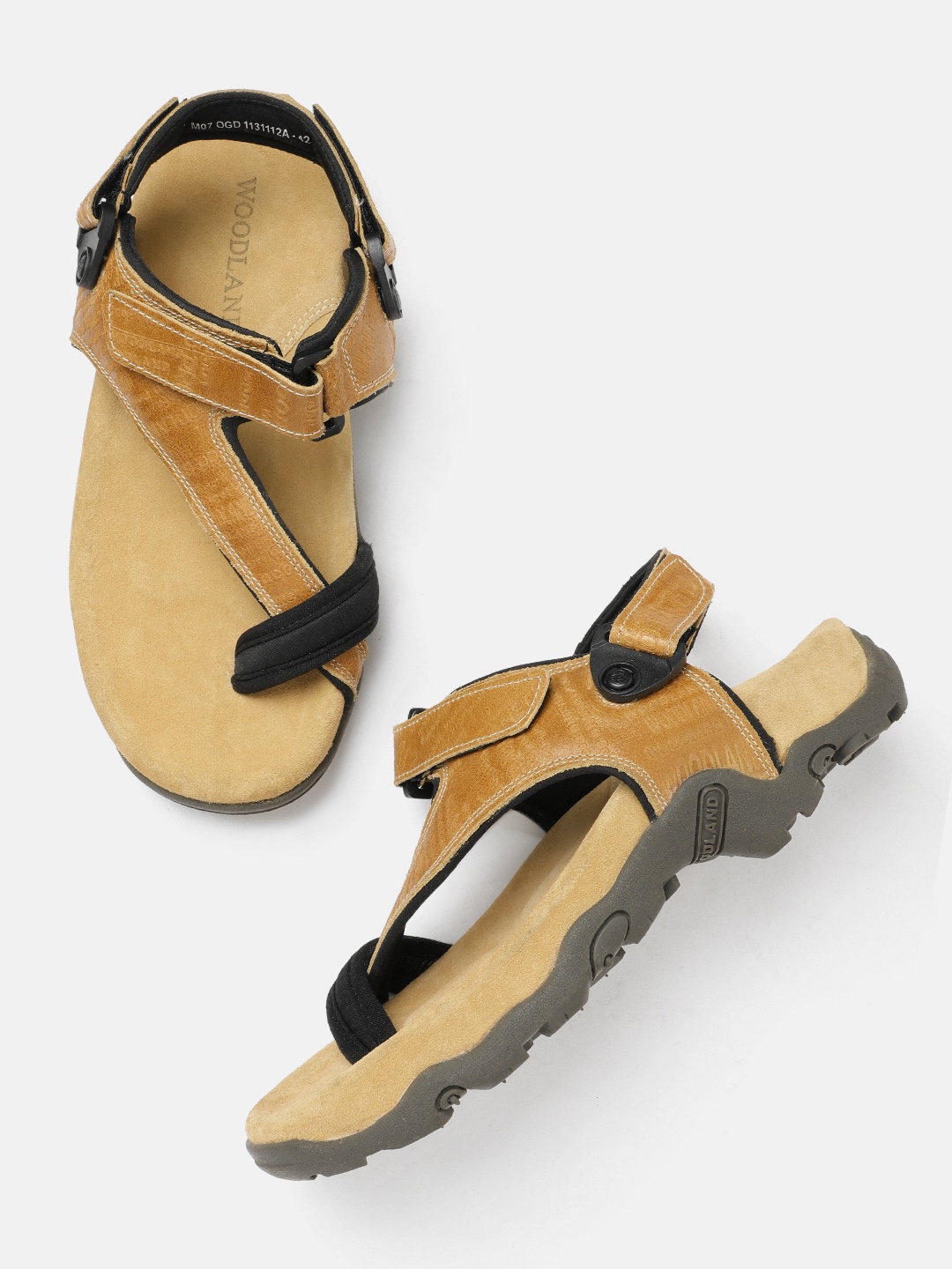 

Woodland Men One Toe Textured Comfort Sandals, Tan