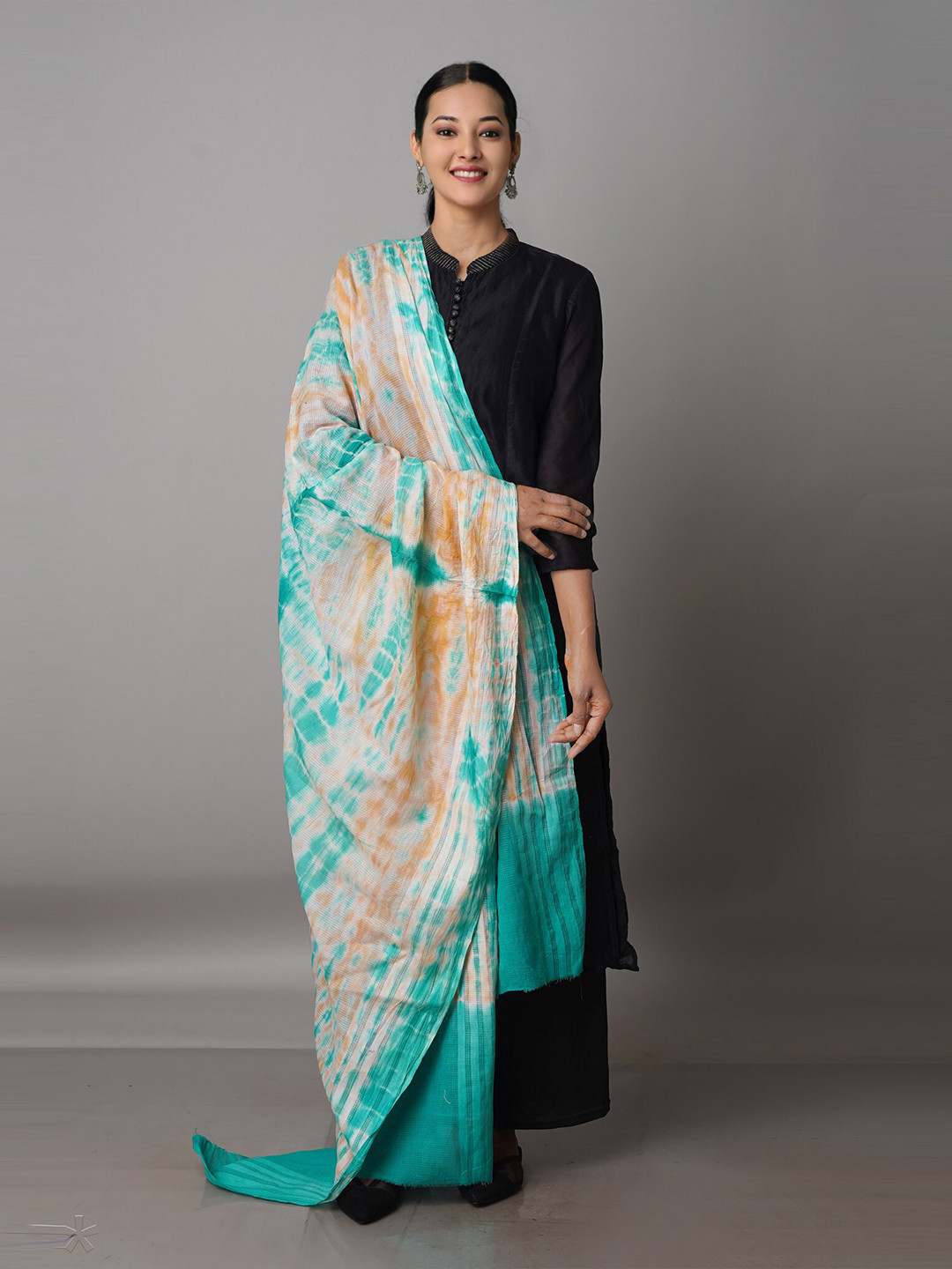 

Unnati Silks Dyed Pure Cotton Shibori Dupatta, Green