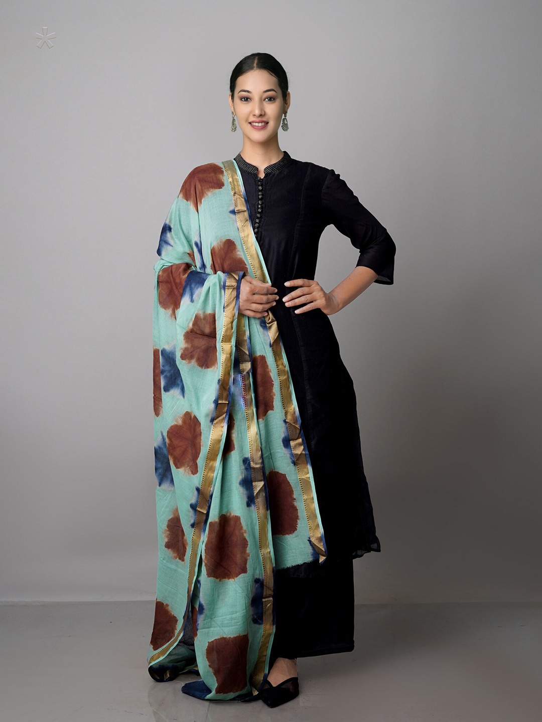

Unnati Silks Floral Dyed Pure Cotton Shibori Dupatta, Green