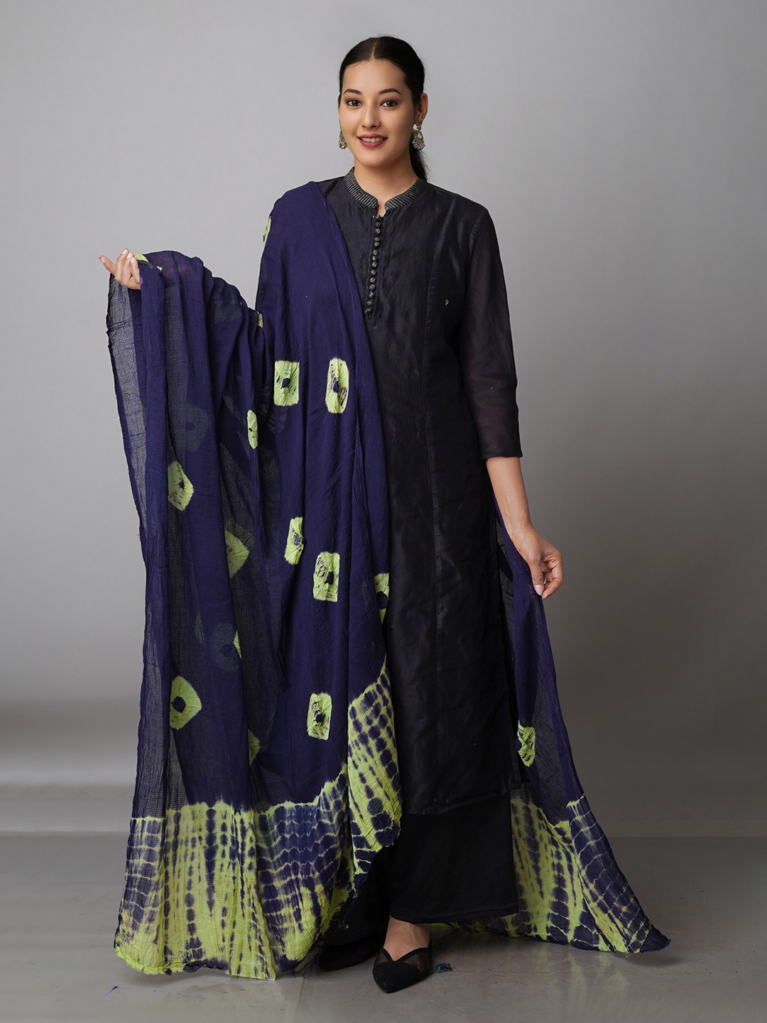 

Unnati Silks Bandhani Dyed Pure Cotton Shibori Dupatta, Blue
