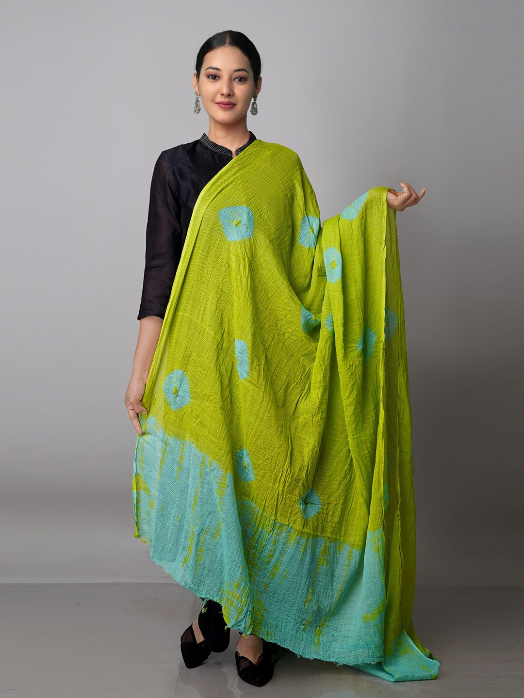 

Unnati Silks Dyed Pure Cotton Shibori Dupatta, Green