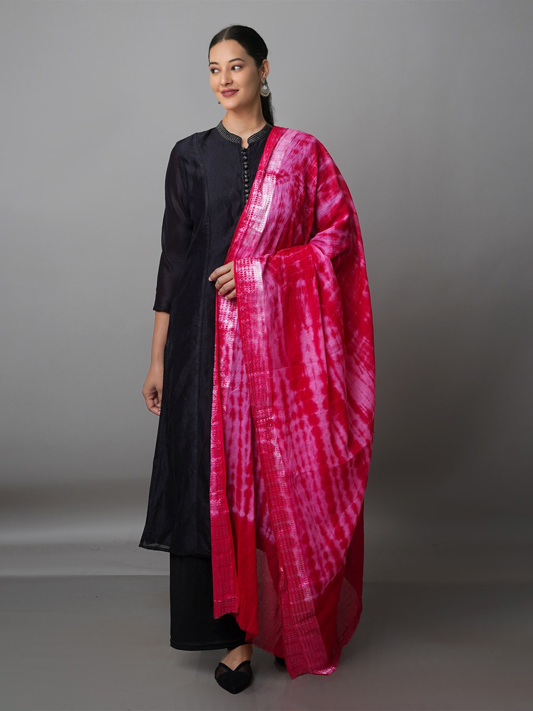 

Unnati Silks Dyed Pure Cotton Shibori Dupatta, Red