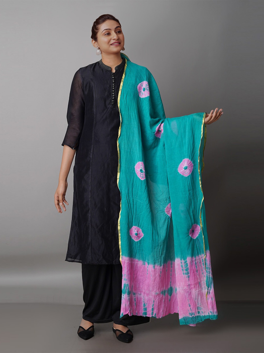 

Unnati Silks Ombre Dyed Pure Cotton Shibori Dupatta, Sea green