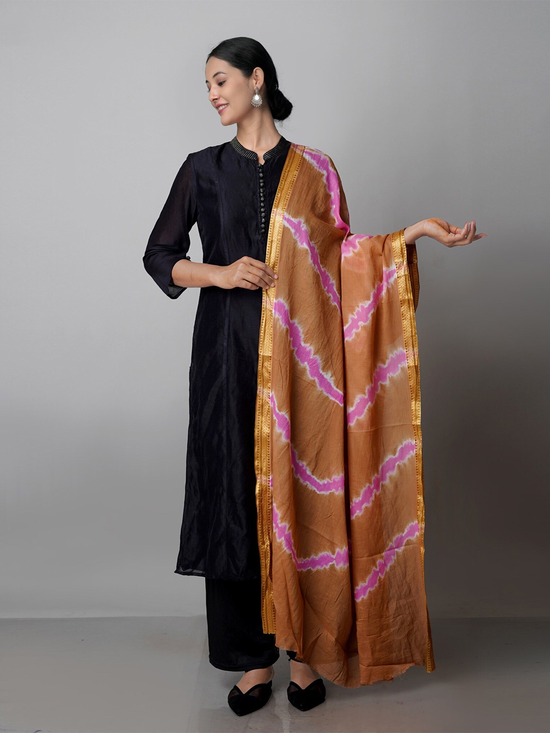 

Unnati Silks Ombre Dyed Pure Cotton Shibori Dupatta, Brown