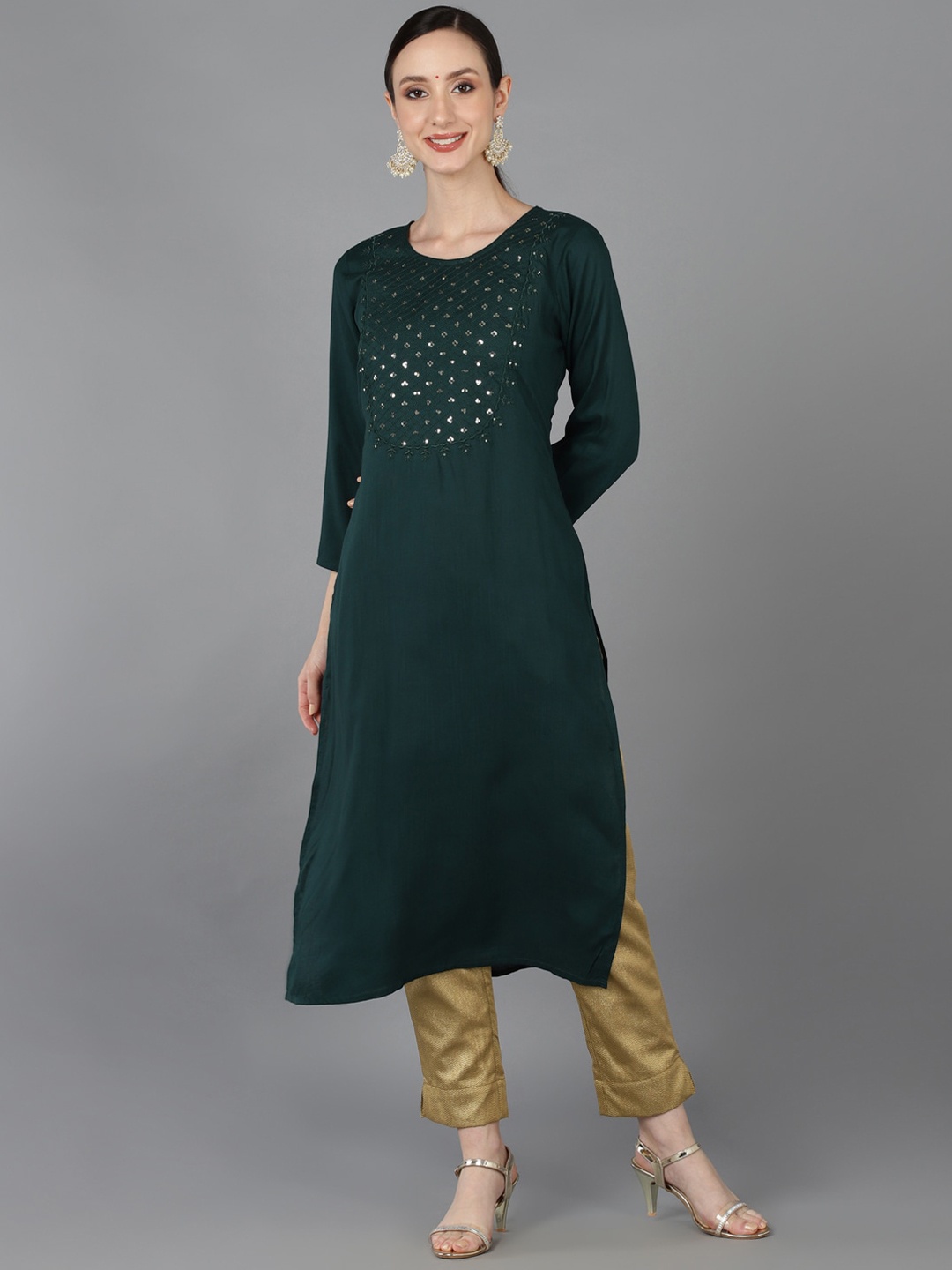 

AHIKA Geometric Embellished Cotton Kurta, Green