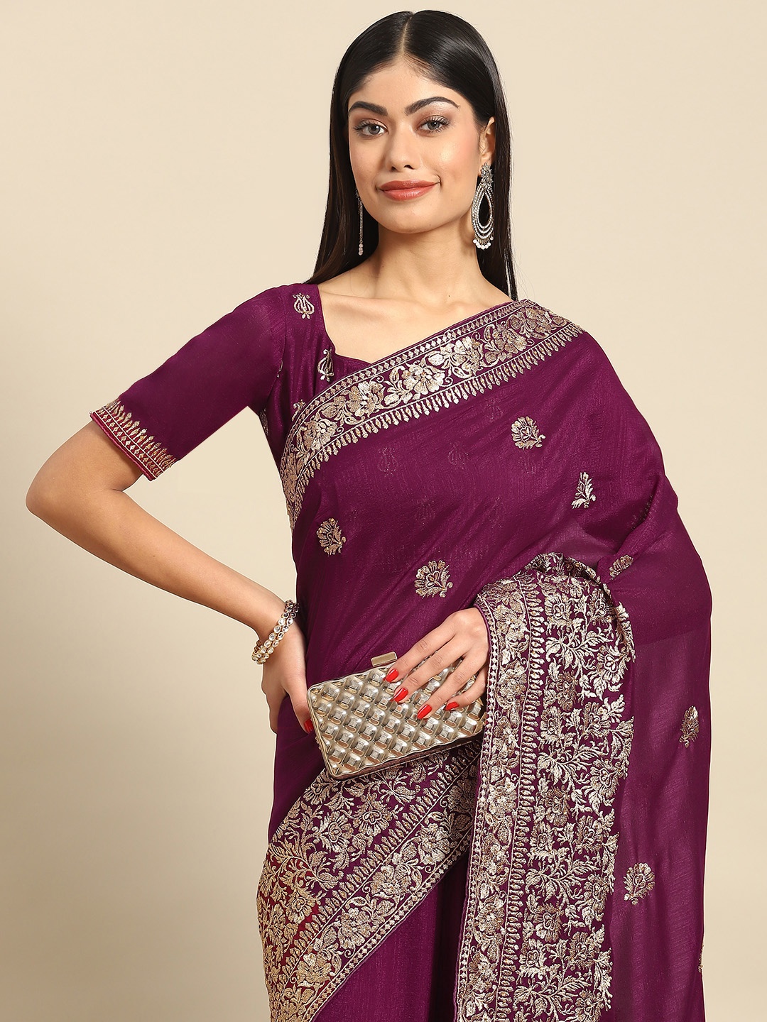 

Anouk Woman Silk Blend Saree, Magenta