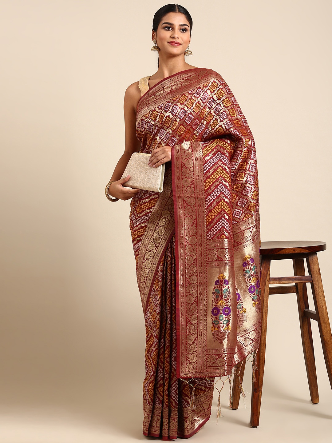 

Royal Rajgharana Saree Ethnic Motifs Zari Pure Silk Bandhani Saree, Maroon