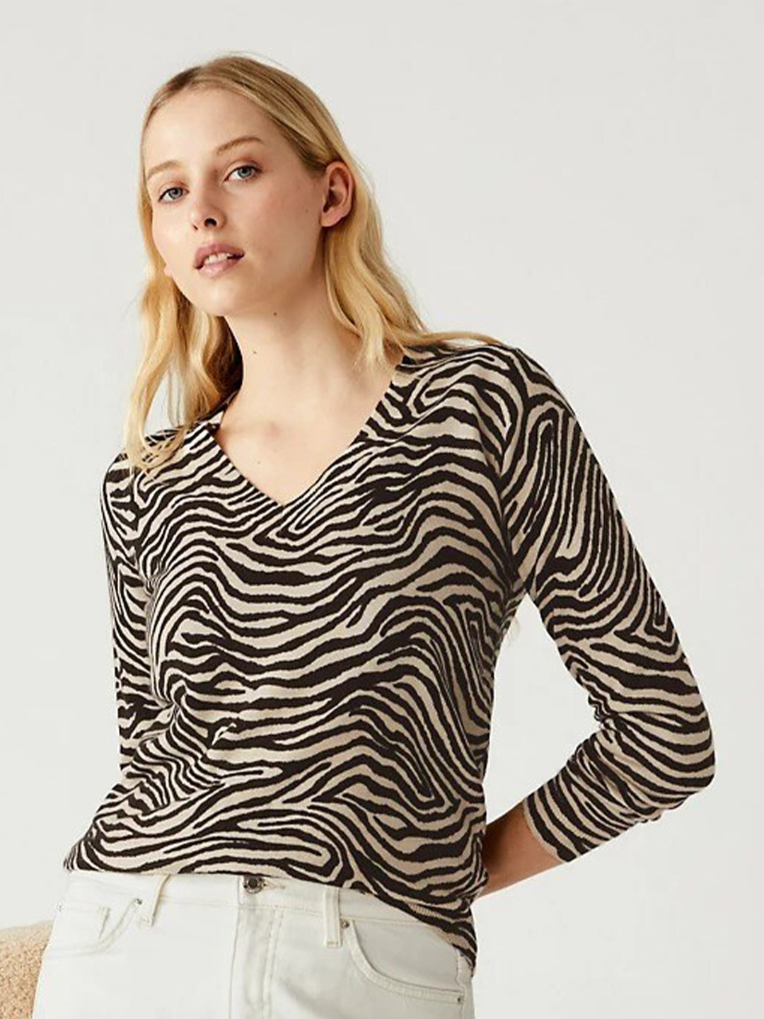 

Marks & Spencer Women Acrylic Animal Printed Pullover, Cream