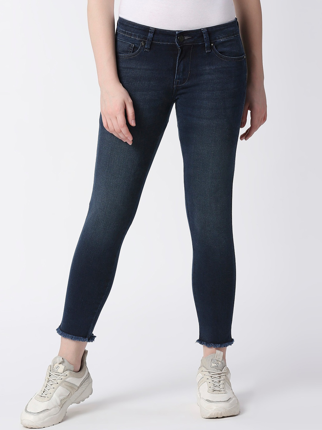 

Pepe Jeans Women Blue Regular Fit Low Distress Light Fade Jeans