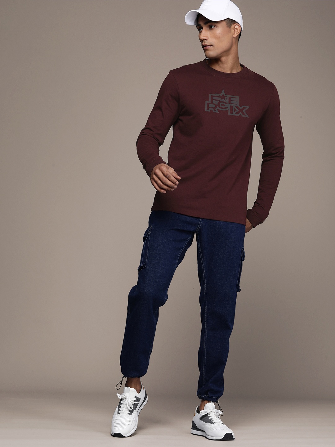 

FORCE IX Men Pure Cotton Reflective Brand Logo Printed T-shirt, Maroon