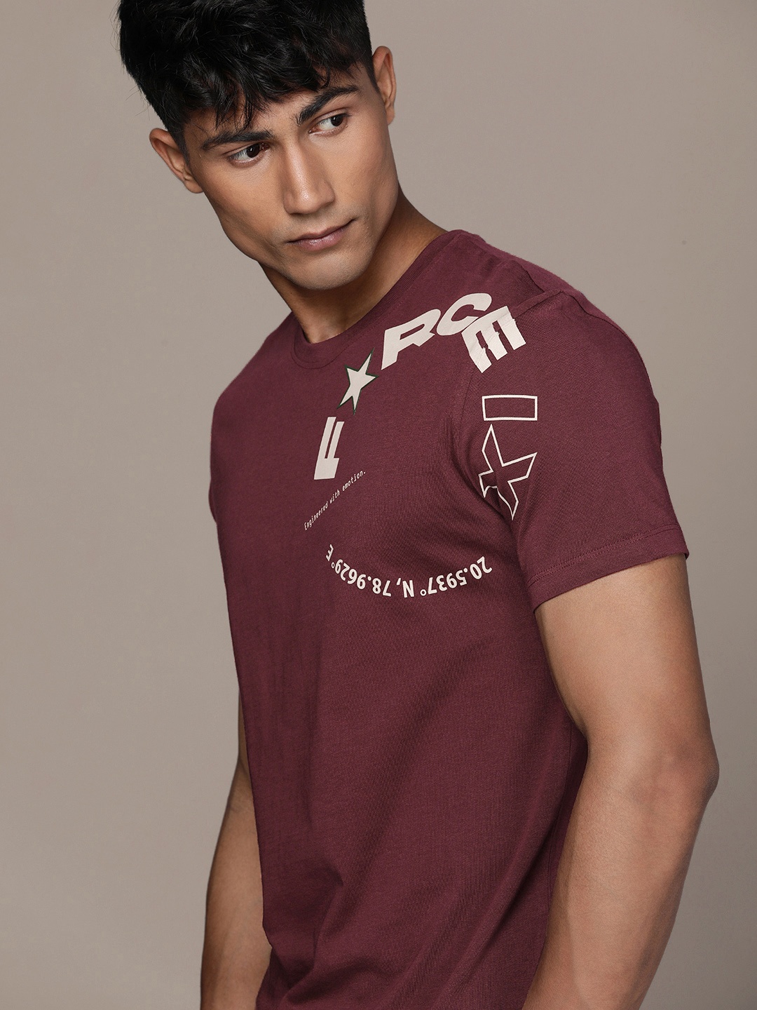 

FORCE IX Men Pure Cotton Round Neck Brand Logo Printed T-shirt, Burgundy