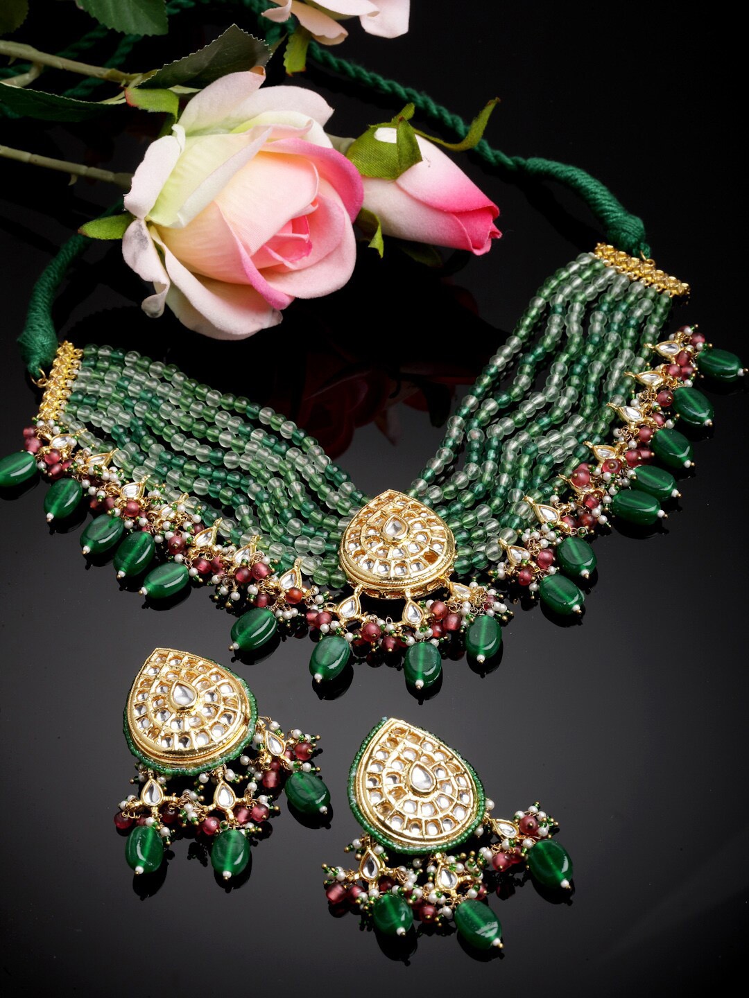 

DUGRISTYLE Gold-Plated Kundan-Studded & Pearl Beaded Jewellery Set, Green
