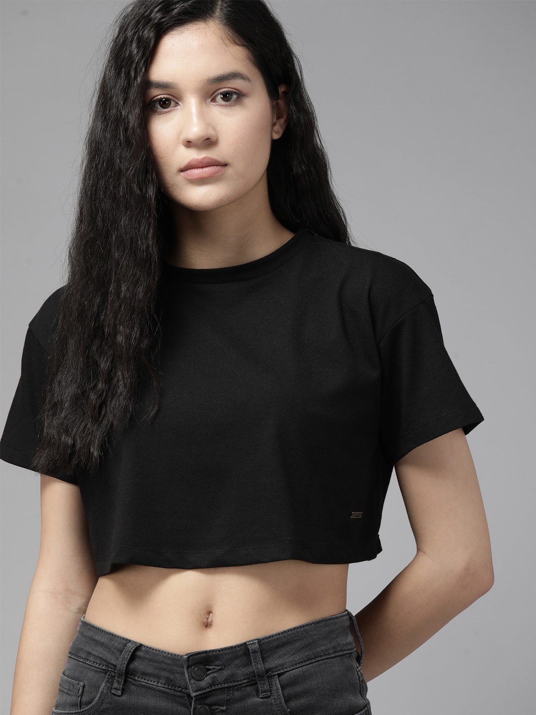 

Roadster Women Oversized Crop T-shirt, Black