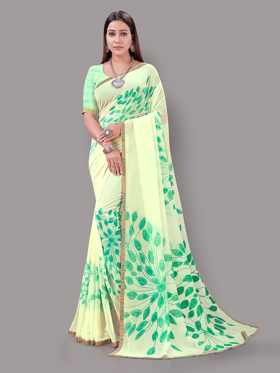 

HRITIKA Floral Pure Georgette Saree, Cream