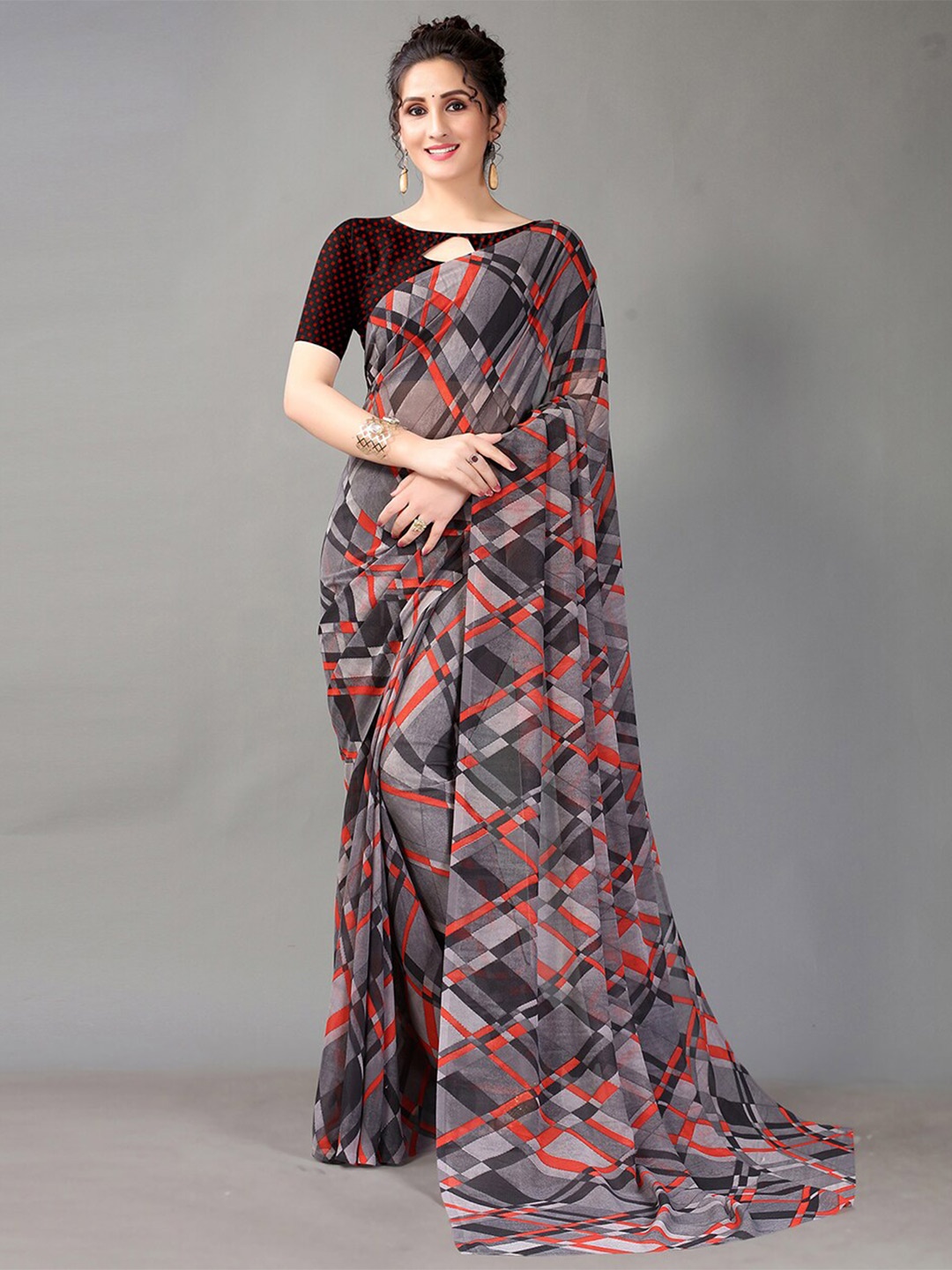 

HRITIKA Pure Georgette Saree, Grey