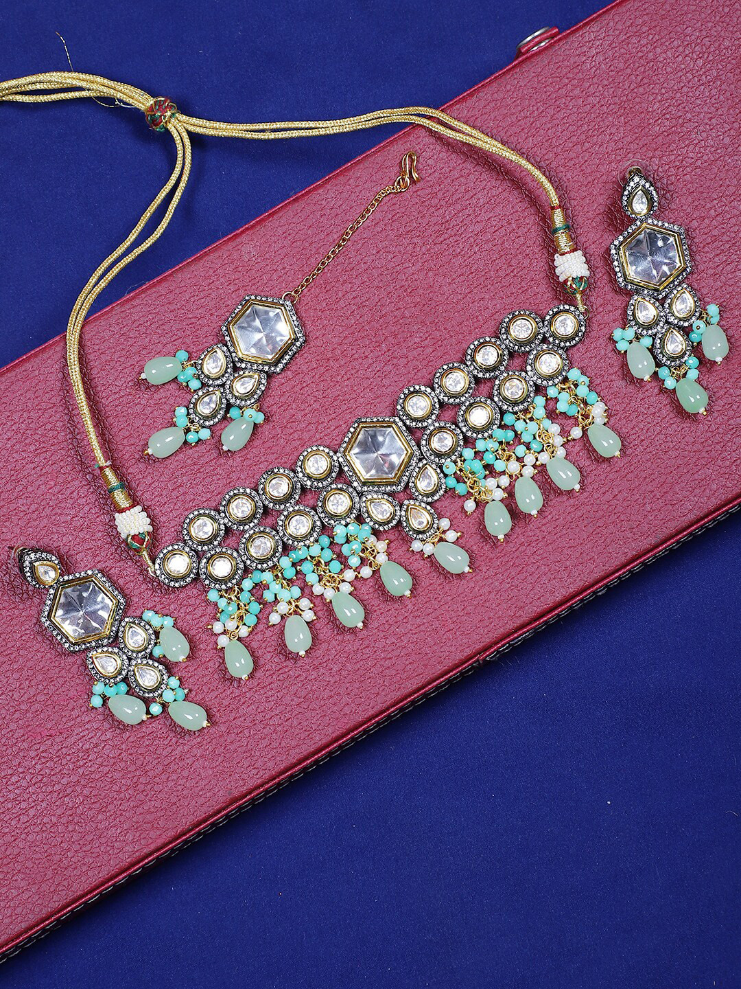 

STEORRA JEWELS Gold-Plated Stone Studded & Beaded Jewellery Set