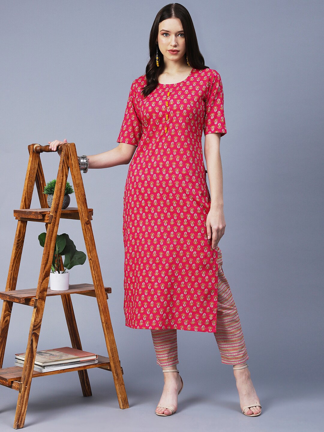 

KALINI Floral Printed Kurta with Trousers, Red