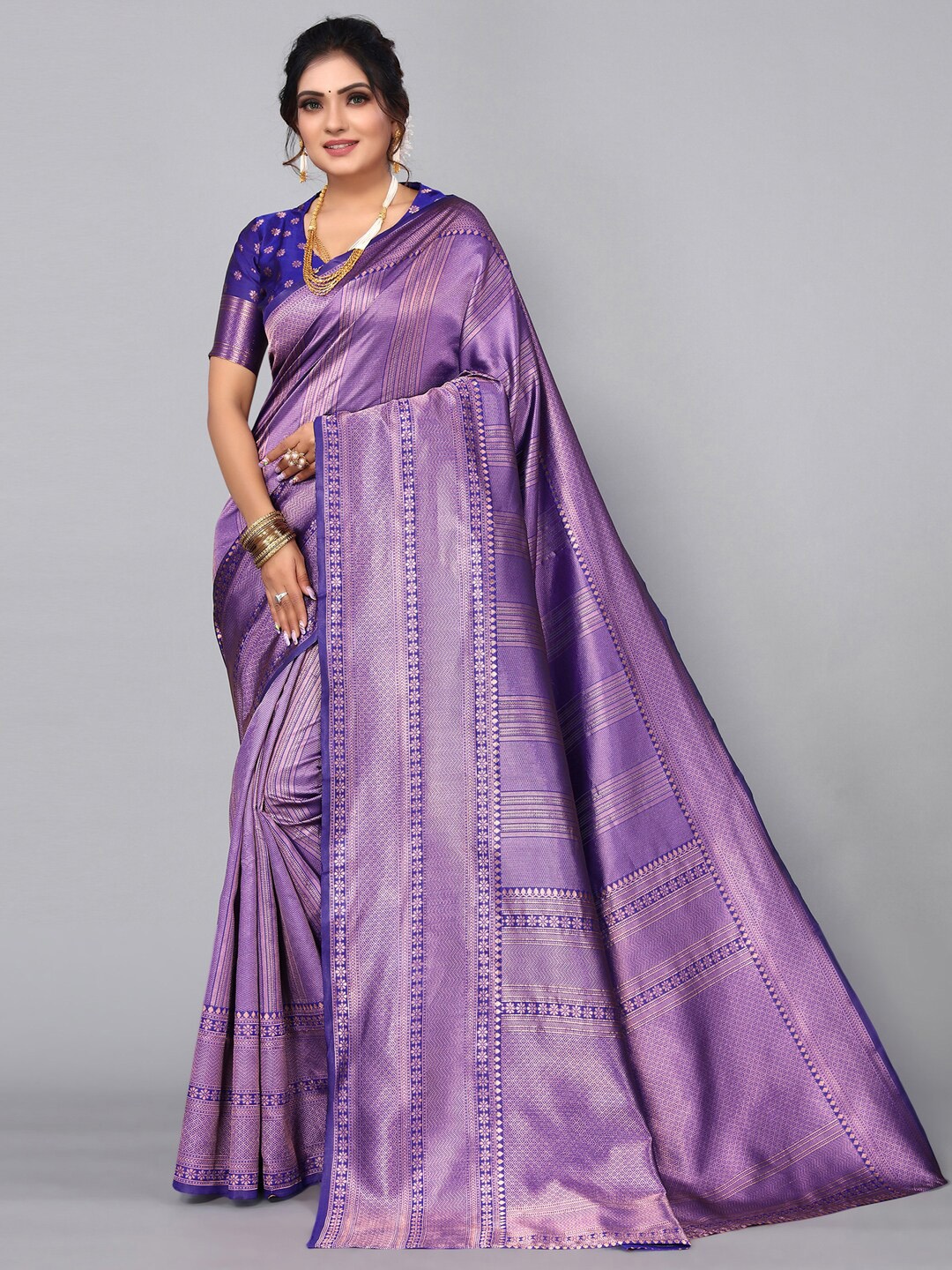 

Mitera Violet & Gold-Toned Woven Design Zari Kanjeevaram Saree