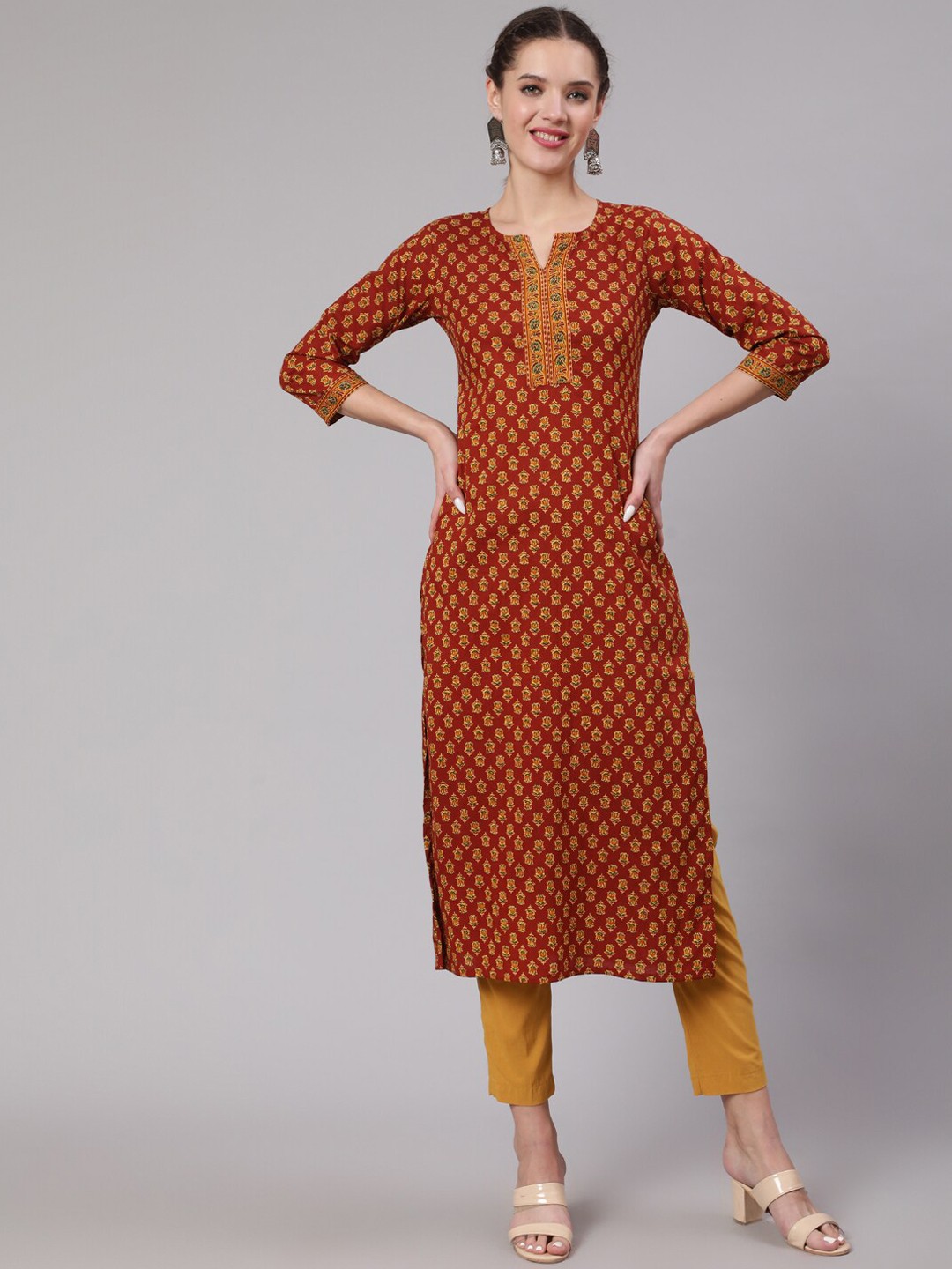 

Nayo Notched Neck Ethnic Motifs Printed Cotton Kurta, Maroon