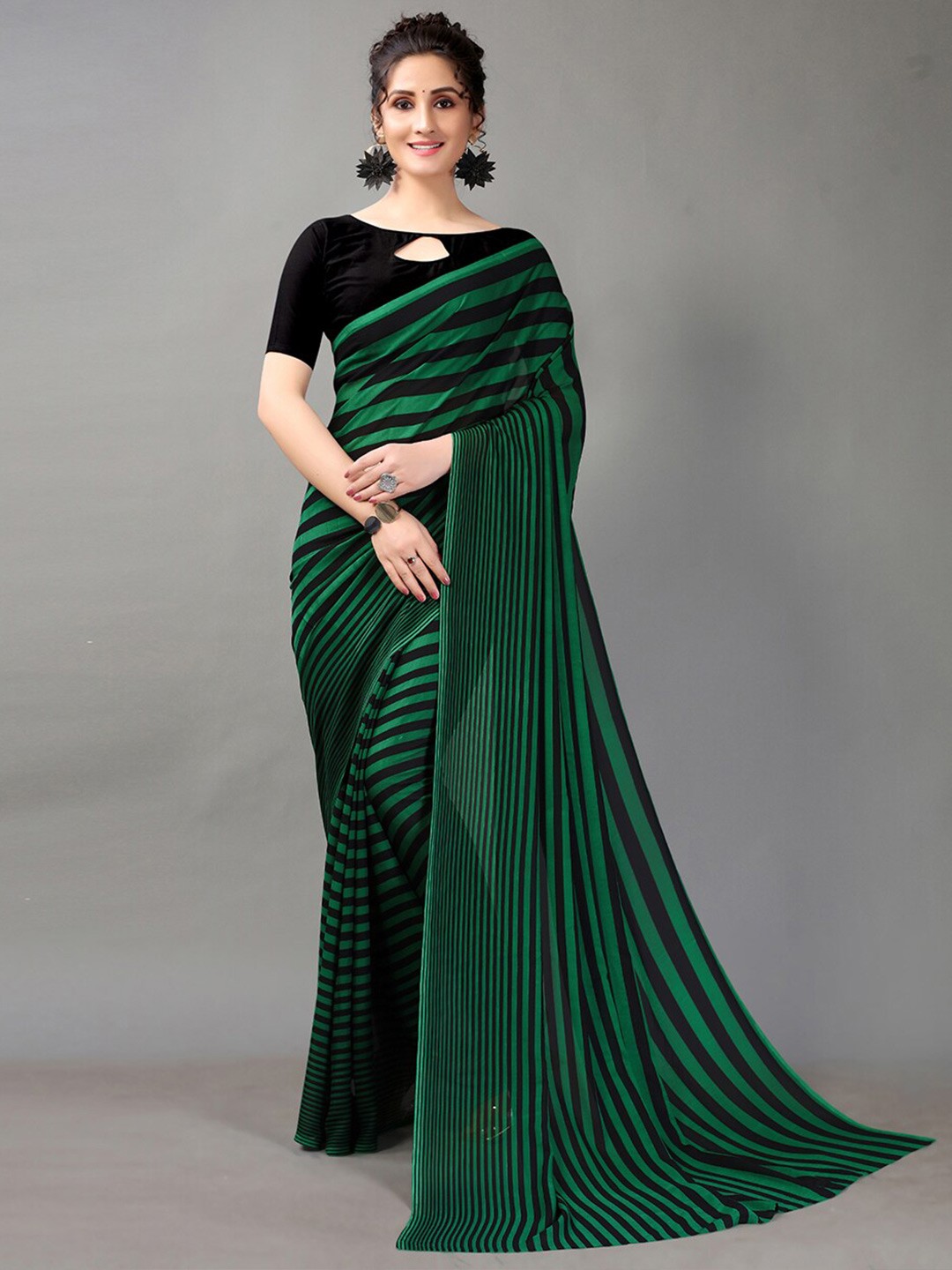 

HRITIKA Striped Saree, Green