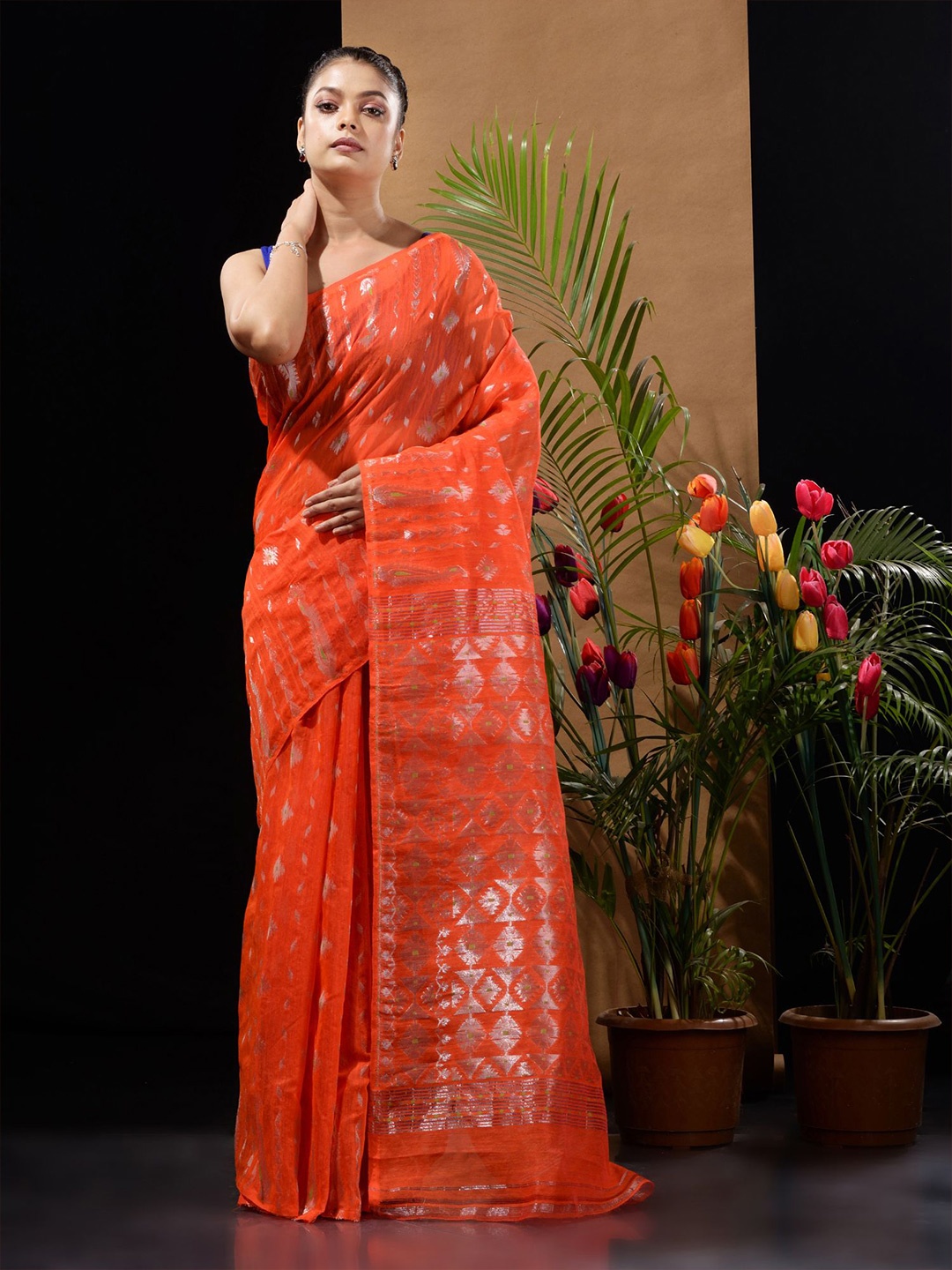 

Charukriti Ethnic Motifs Zari Silk Cotton Jamdani Saree, Orange