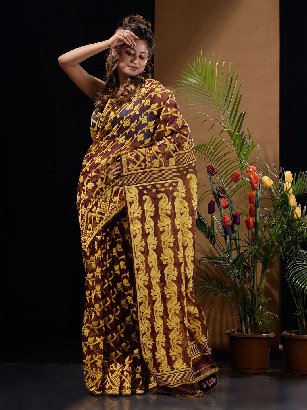 

Charukriti Paisley Silk Cotton Jamdani Saree, Brown